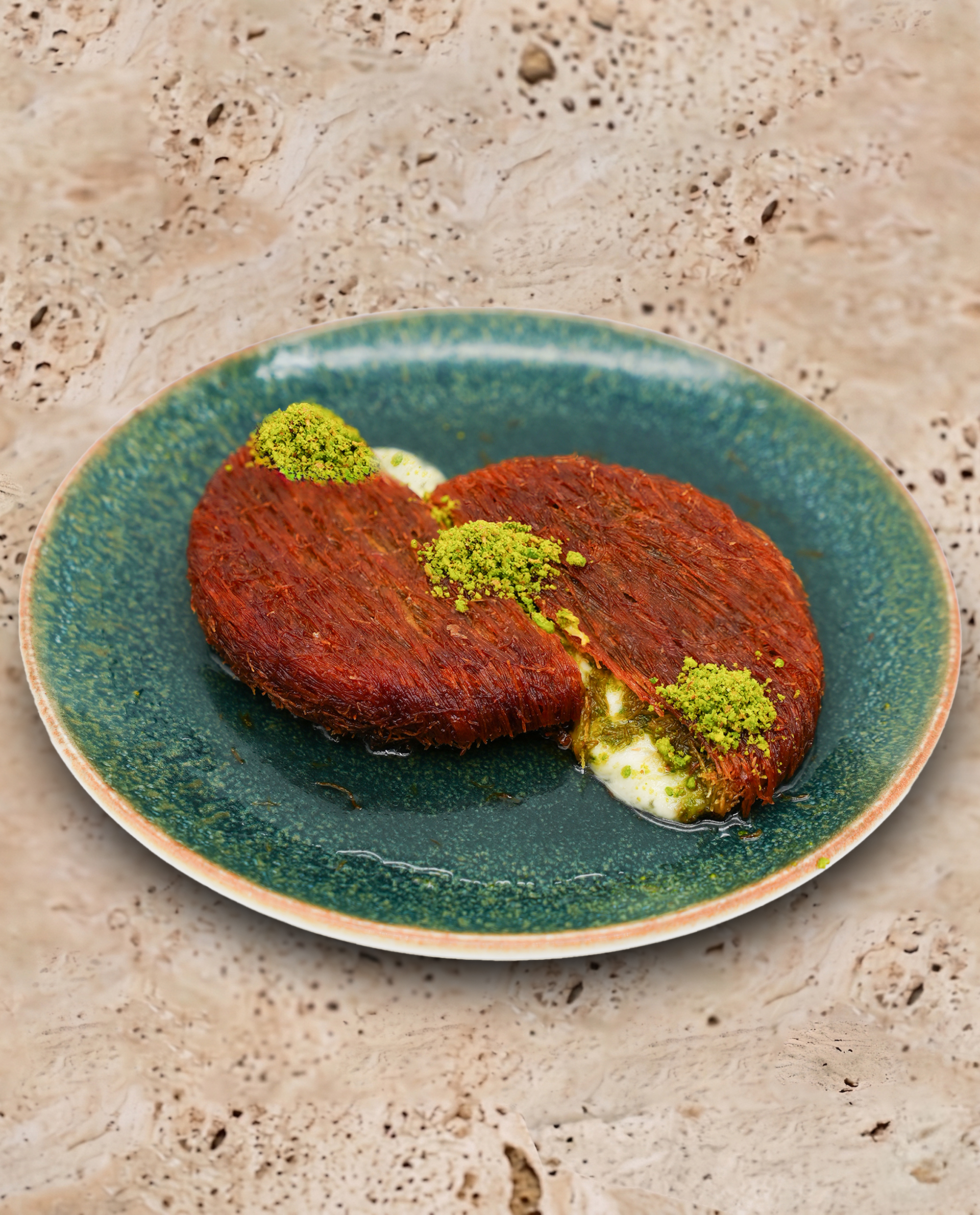 Emmoğlu Hasır Fıstıklı Künefe