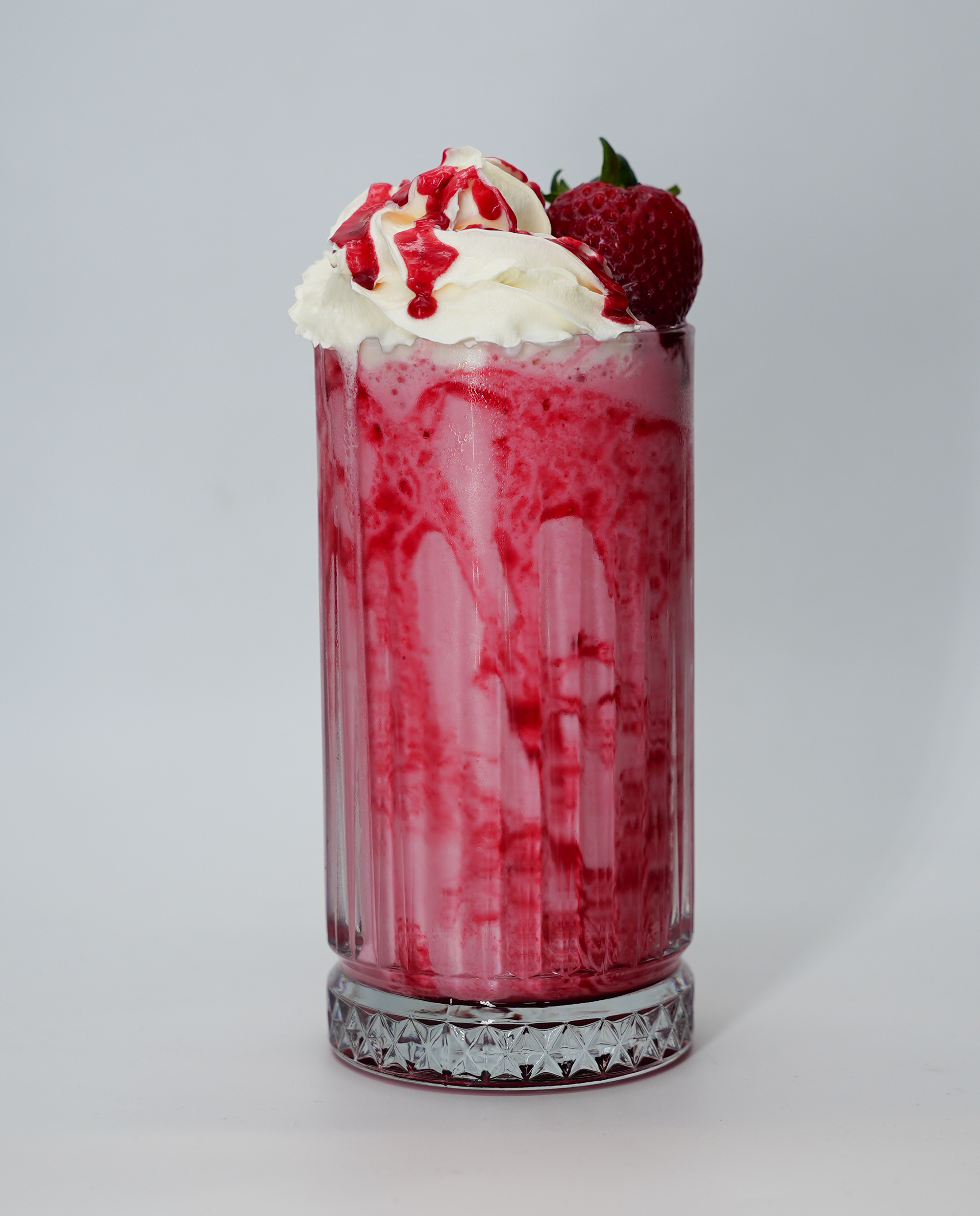 Çilekli Milkshake Dondurmalı